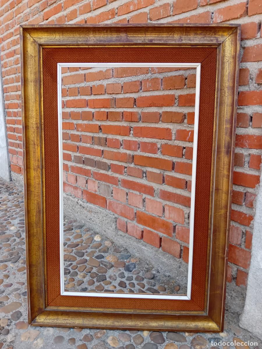 Antig&uuml;edades: Marco dorado con greca interior tipo arpillera d&eacute;cada de los 50 - Foto 1