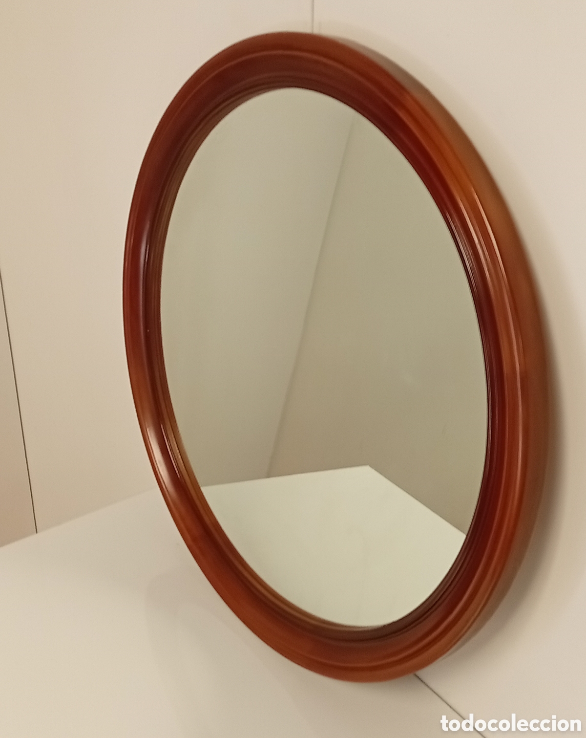 Antig&uuml;edades: .ESPEJO REDONDO DE MADERA