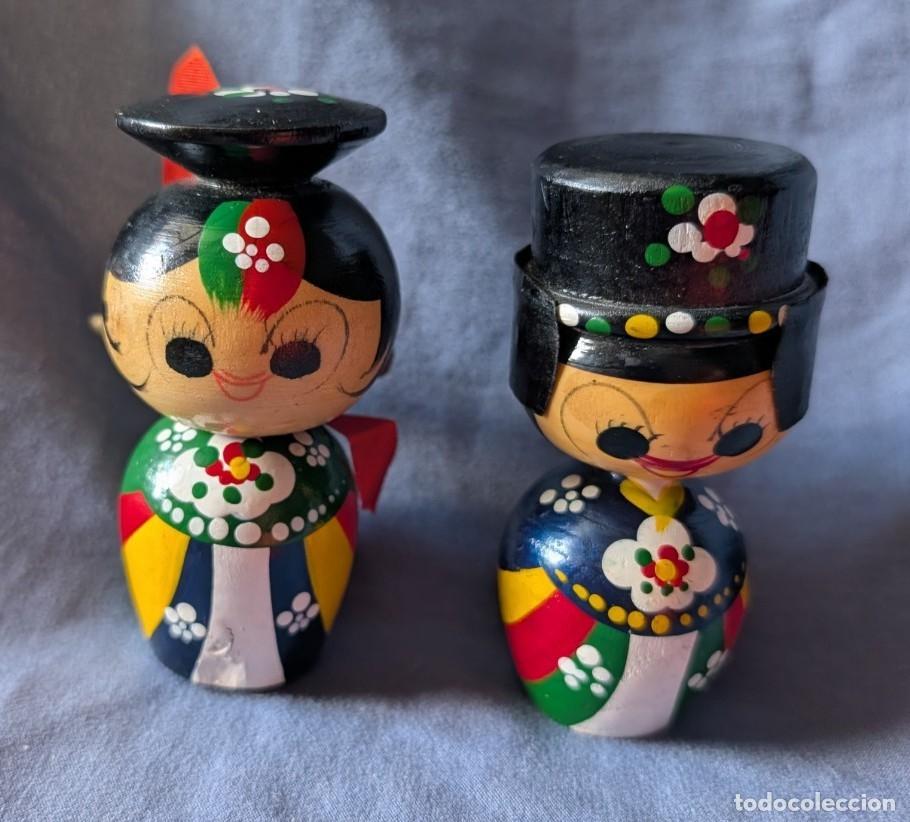 Antig&uuml;edades: Pareja mu&ntilde;ecas coreanas madera cabeza m&oacute;vil Made in Korea a&ntilde;os 60 70 vintage