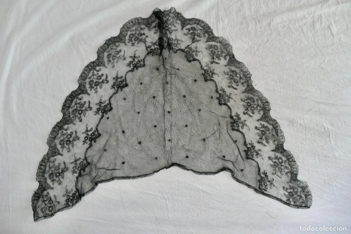 Antig&uuml;edades: ANTIGUO VELO / MANTILLA CORTA DE MISA DE TUL Y ENCAJE FLORAL NEGRO - ROSTRILLO VIRGEN / PUCHUELA