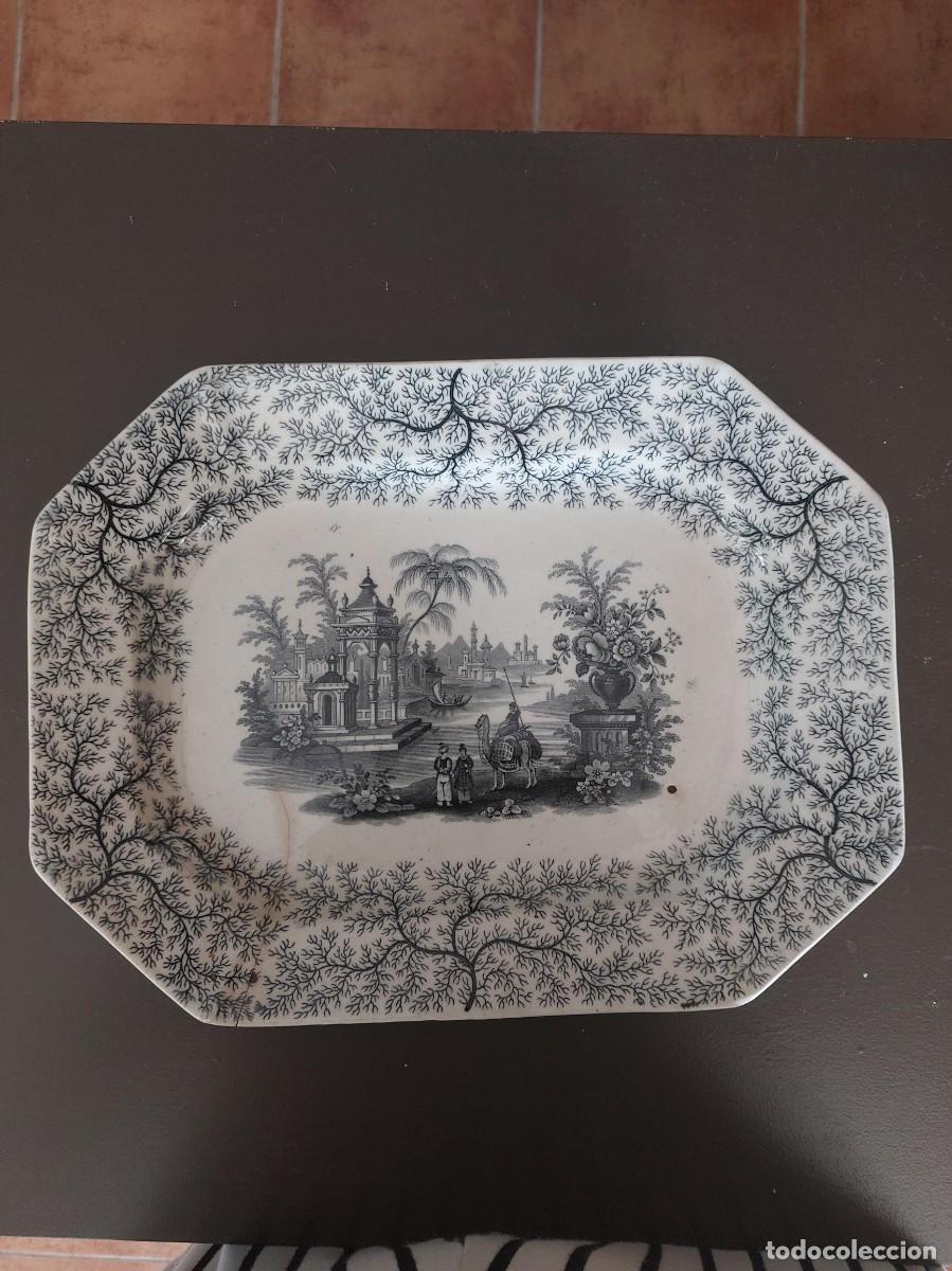 Antig&uuml;edades: FUENTE OCHAVADA PICKMAN LA CARTUJA DE SEVILLA - S. XIX - 34X26cm. - con la&ntilde;as antiguas