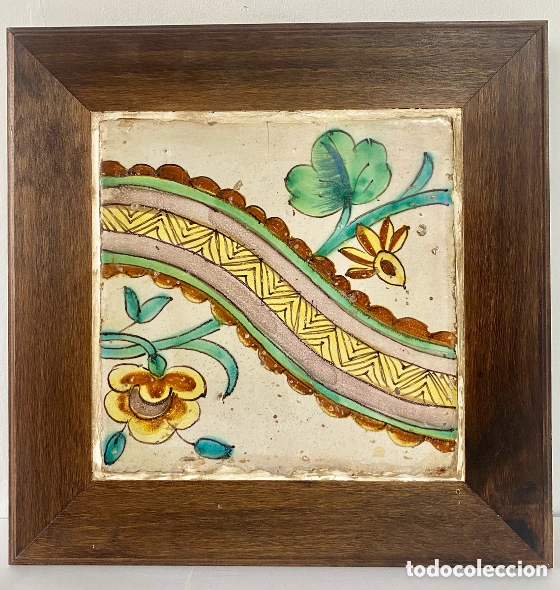 Antig&uuml;edades: Azulejo de cer&aacute;mica de Valencia Manises del Siglo XVIII Motivos florales y vegetales