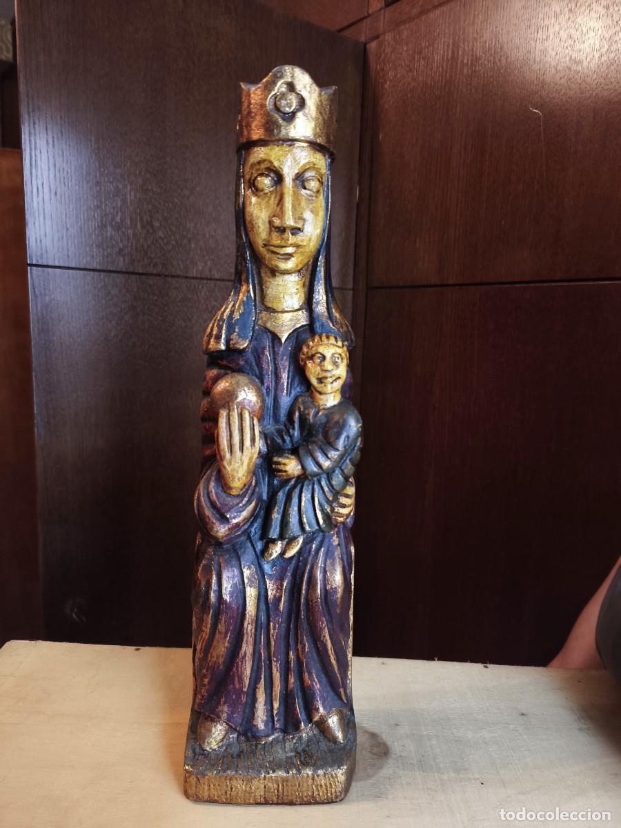 Antig&uuml;edades: Figura de virgen con ni&ntilde;o estilo rom&aacute;nico