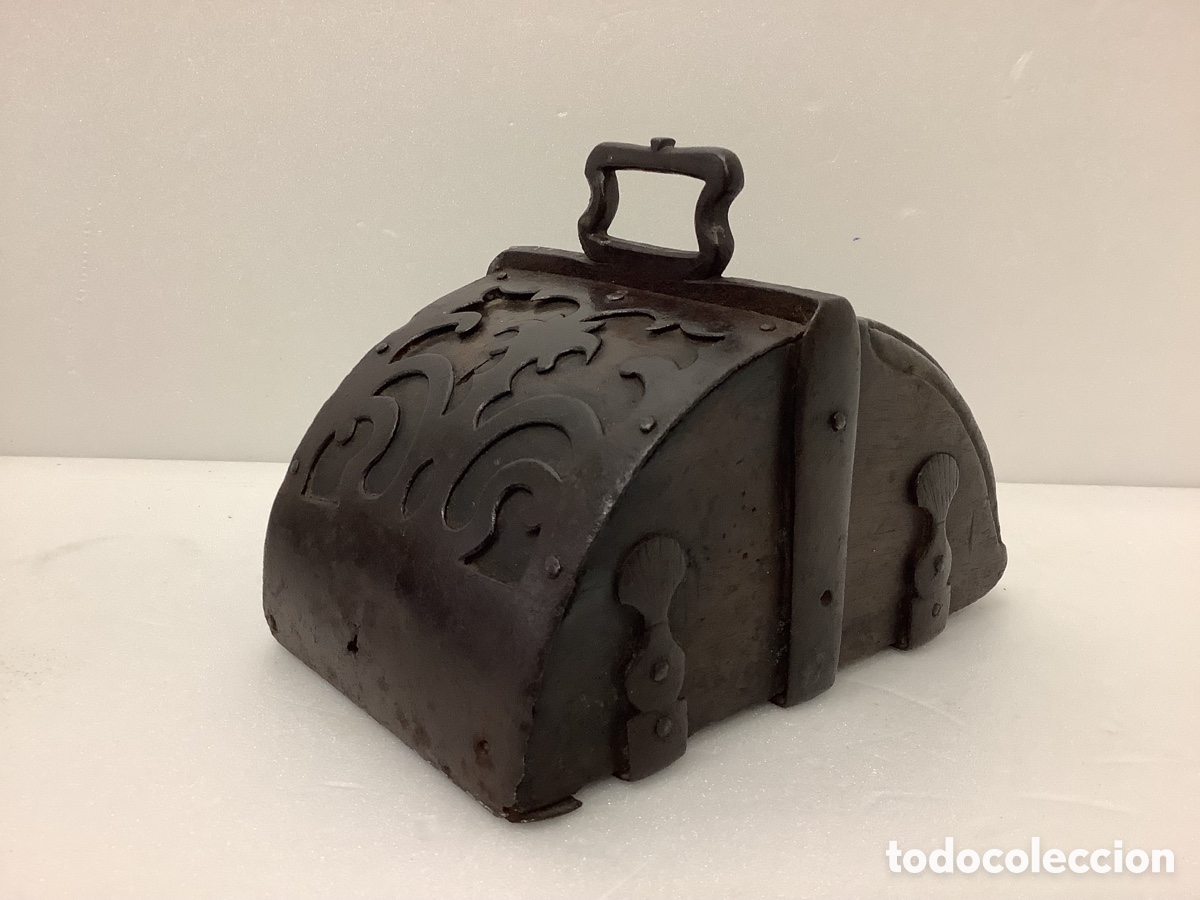 Antig&uuml;edades: ANTIGUO ESTRIBO DE MADERA BONITO TRABAJO EN FORJA