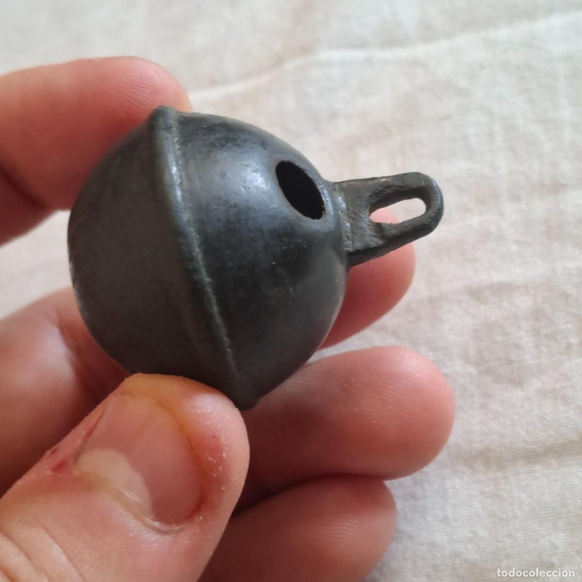 Antig&uuml;edades: Cascabel de bronce muy antiguo - Foto 4