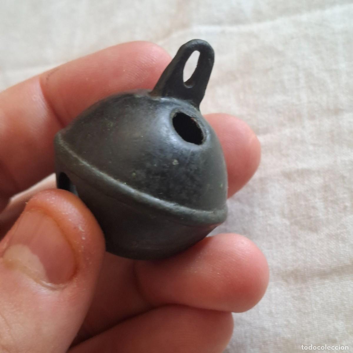 Antig&uuml;edades: Cascabel de bronce muy antiguo - Foto 5