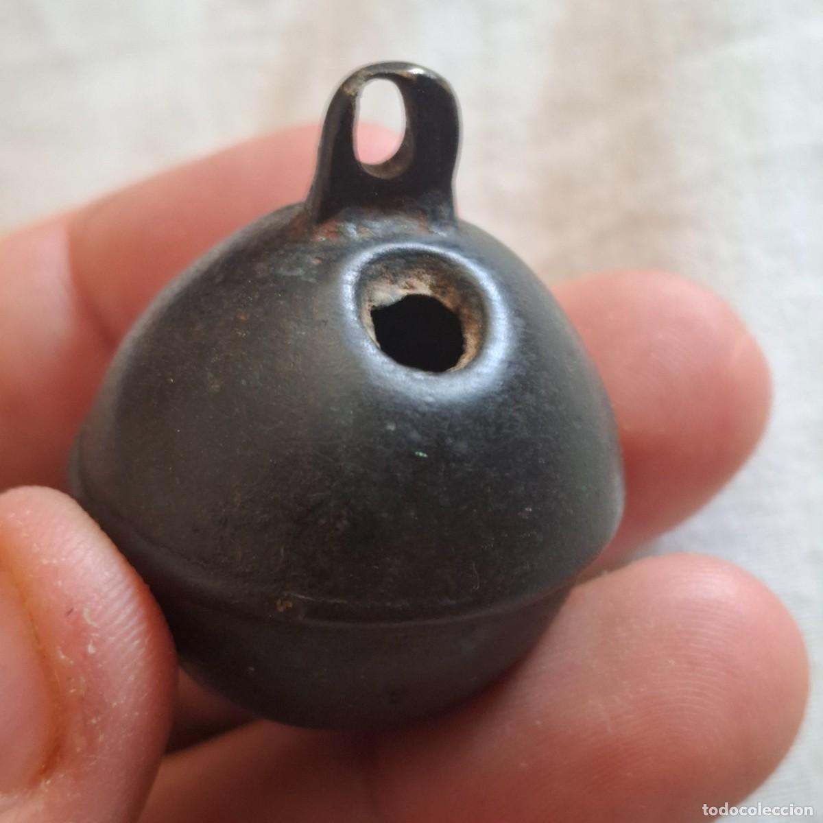 Antig&uuml;edades: Cascabel de bronce muy antiguo (2) - Foto 3