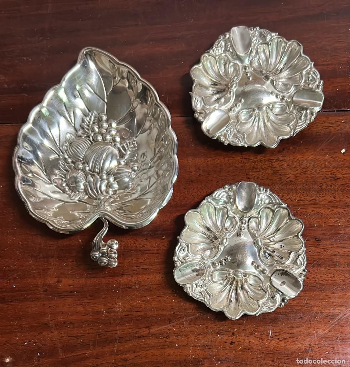 Antig&uuml;edades: BANDEJAS PLATEADAS LOTE DE 3 UDS. LA MAYOR MIDE 20 X 14 CMS.