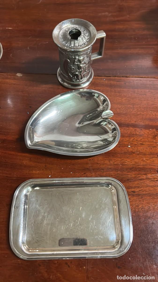 Antig&uuml;edades: BANDEJAS PLATEADAS LOTE DE 2 UDS. LA MAYOR MIDE 15 X 10 CMS. Y UNA ESPECIE TARRO
