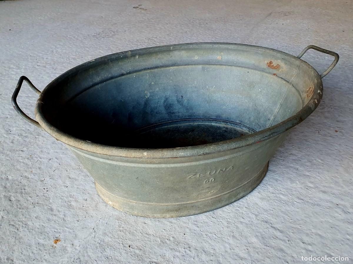 Antig&uuml;edades: Barre&ntilde;o de zinc Zeuna 60. A&ntilde;os 40.