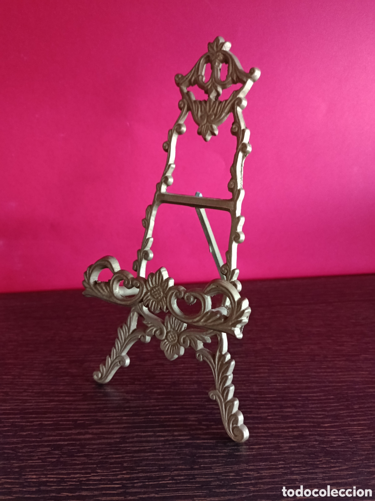 Antig&uuml;edades: Antiguo atril de bronce