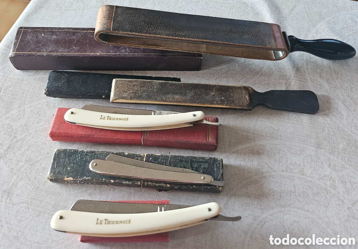 Antig&uuml;edades: Lote Antiguo de Afeitado Cl&aacute;sico: 3 Navajas Barberas &rdquo;Le Thiernois&rdquo; (Thiers, Francia) + Asentadores