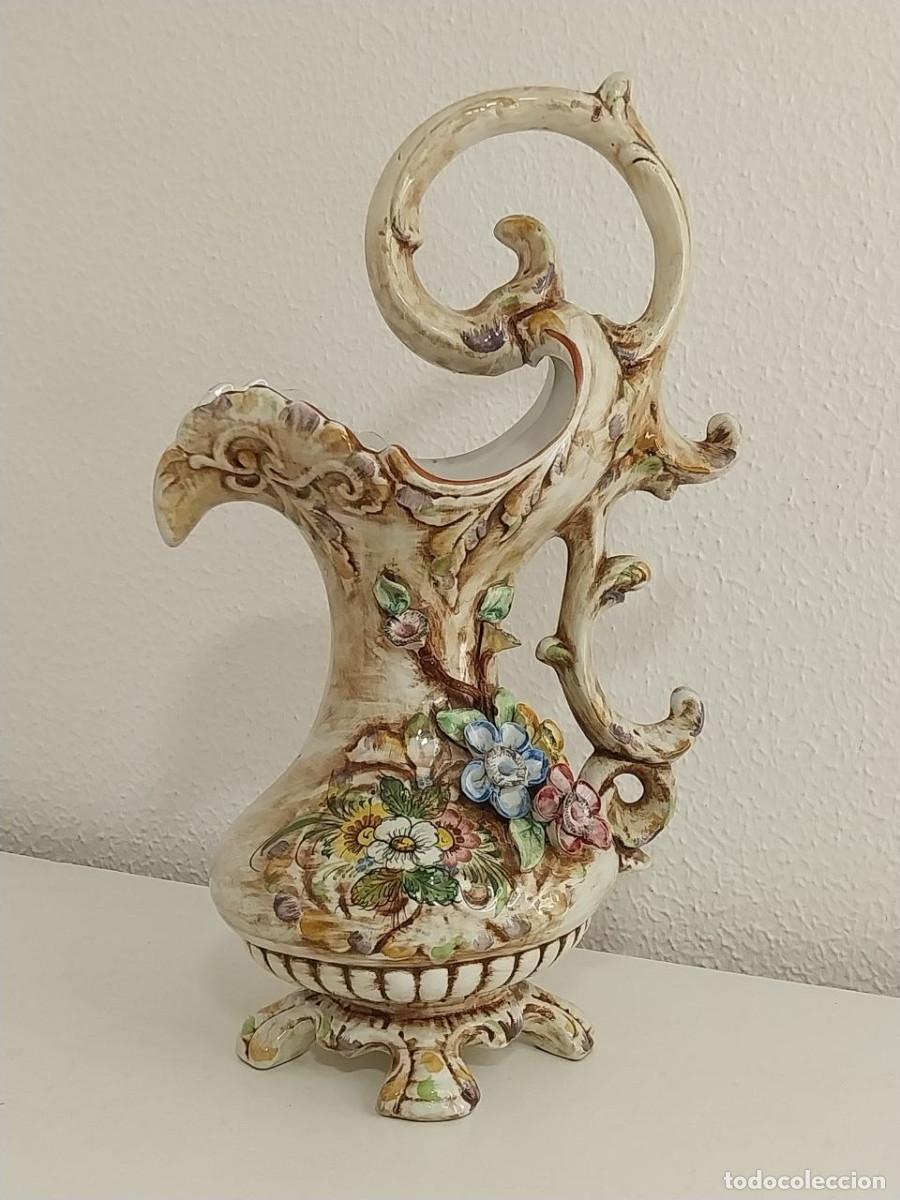 Antig&uuml;edades: Gran Jarra / Aguamanil de Colecci&oacute;n Capodimonti (Firmada)