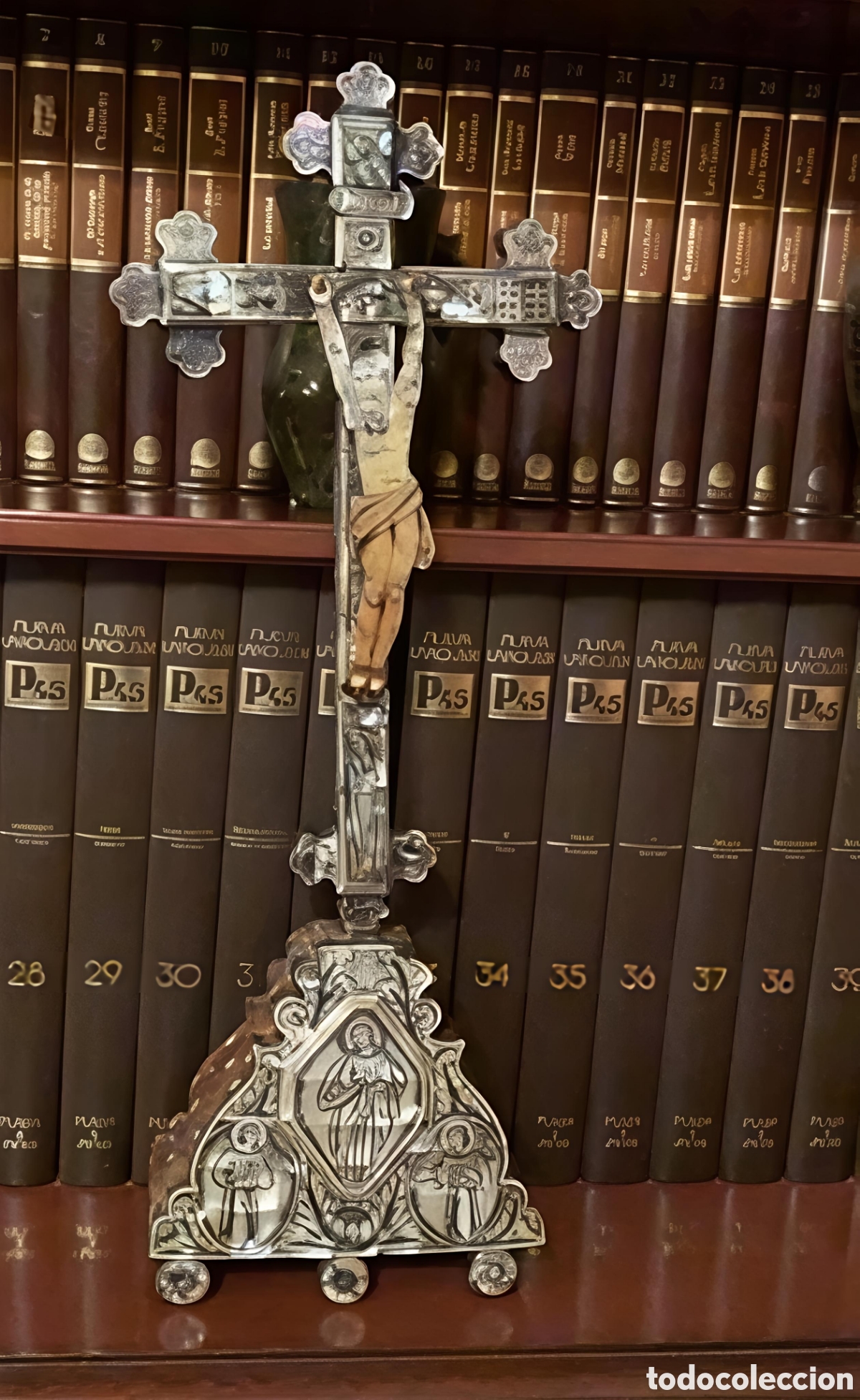 Antig&uuml;edades: Impresionante Cristo de Nacar