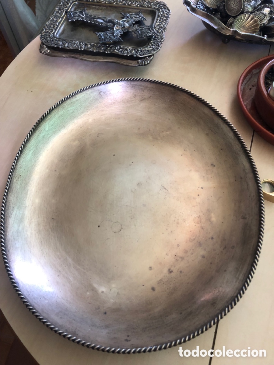 Antig&uuml;edades: Bandeja plata de ley 670 gms,