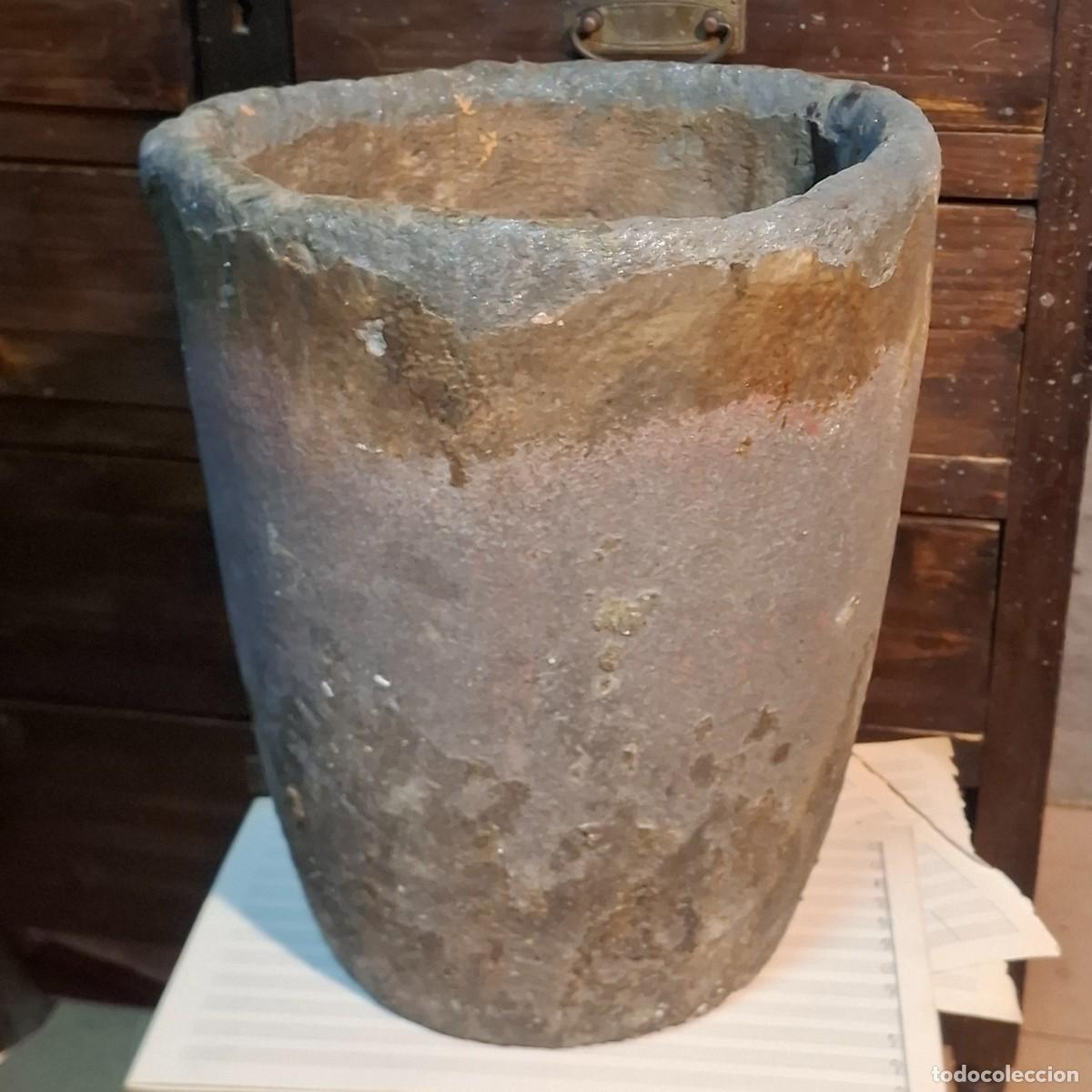 Antig&uuml;edades: Antiguo crisol de fundici&oacute;n. Arte , jard&iacute;n, decoracion