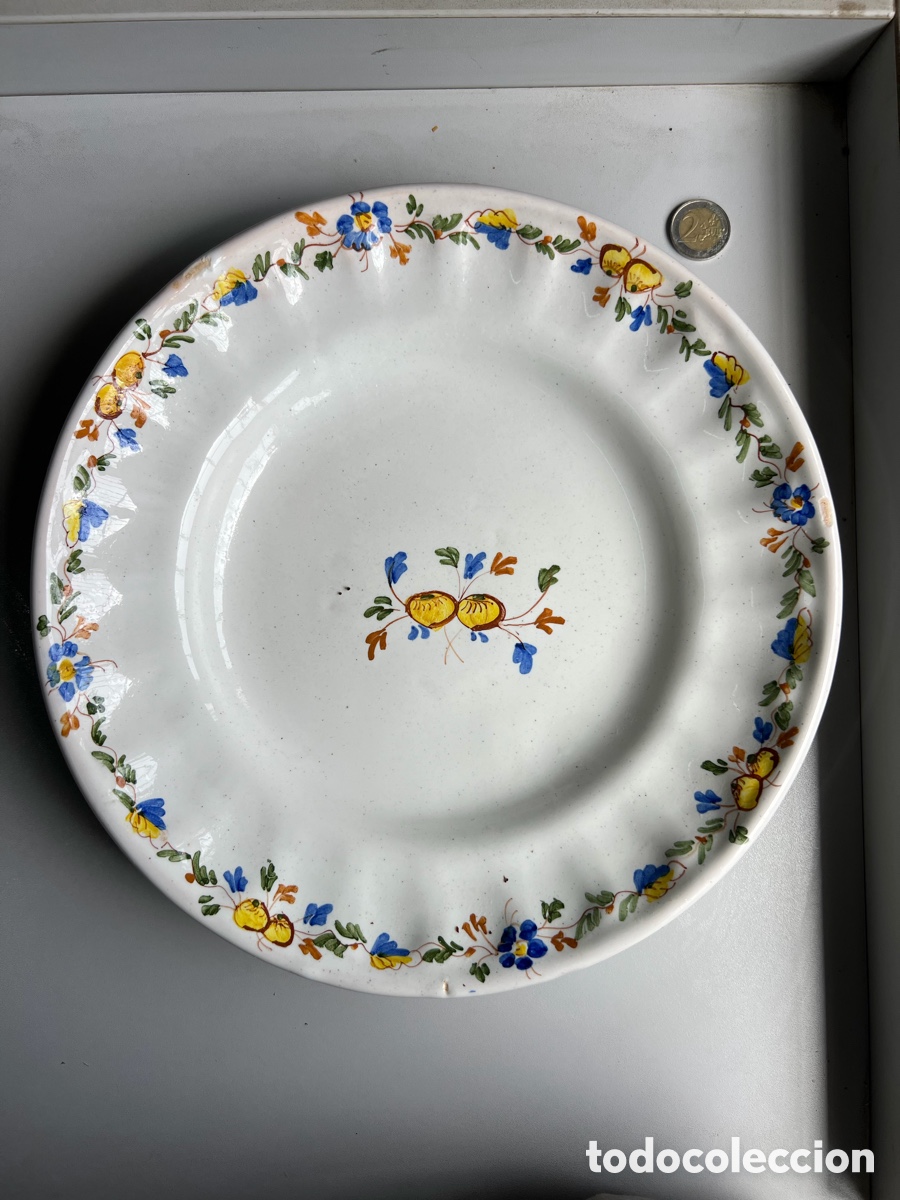 Antig&uuml;edades: ANTIGUO PLATO DE CER&Aacute;MICA DE ALCORA, DECORACI&Oacute;N FLORAL, MARCADO &ldquo;A&rdquo;