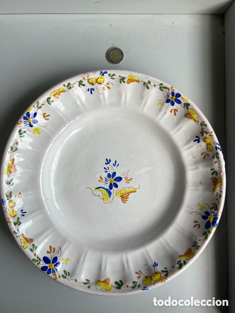 Antig&uuml;edades: ANTIGUO PLATO DE CER&Aacute;MICA DE ALCORA, DECORACI&Oacute;N FLORAL, MARCADO &ldquo;A&rdquo;