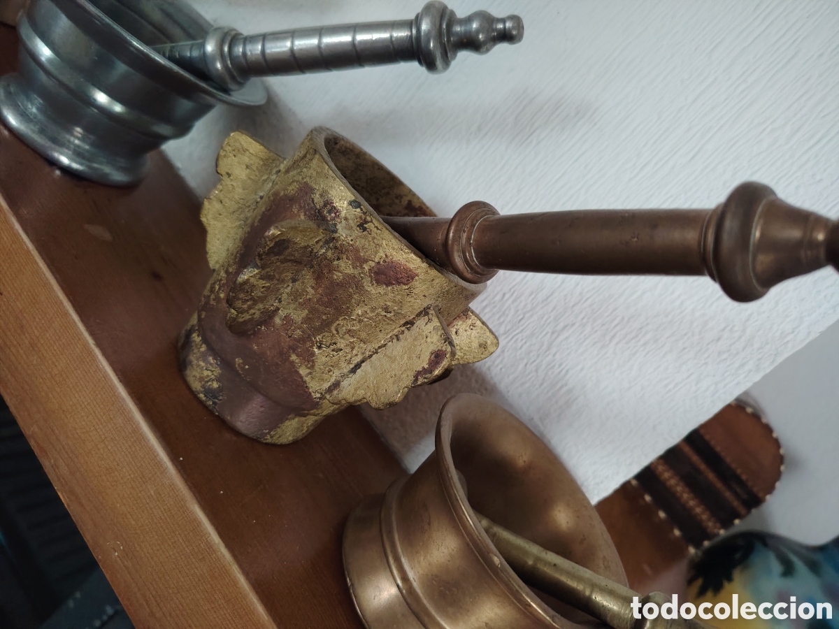 Antig&uuml;edades: 4 almireces de bronce y uno de aluminio - Foto 2