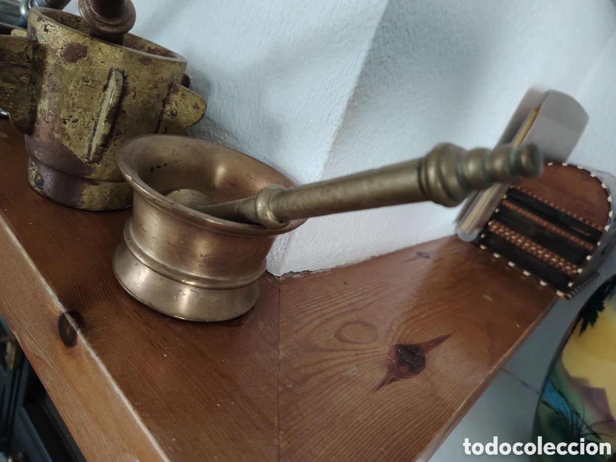 Antig&uuml;edades: 4 almireces de bronce y uno de aluminio - Foto 5