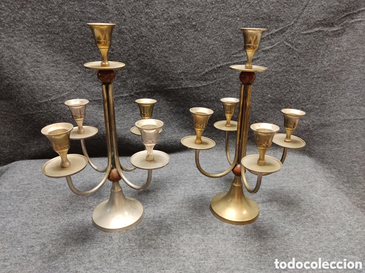 Antig&uuml;edades: Pareja de candelabros de bronce o lat&oacute;n de 5 brazos