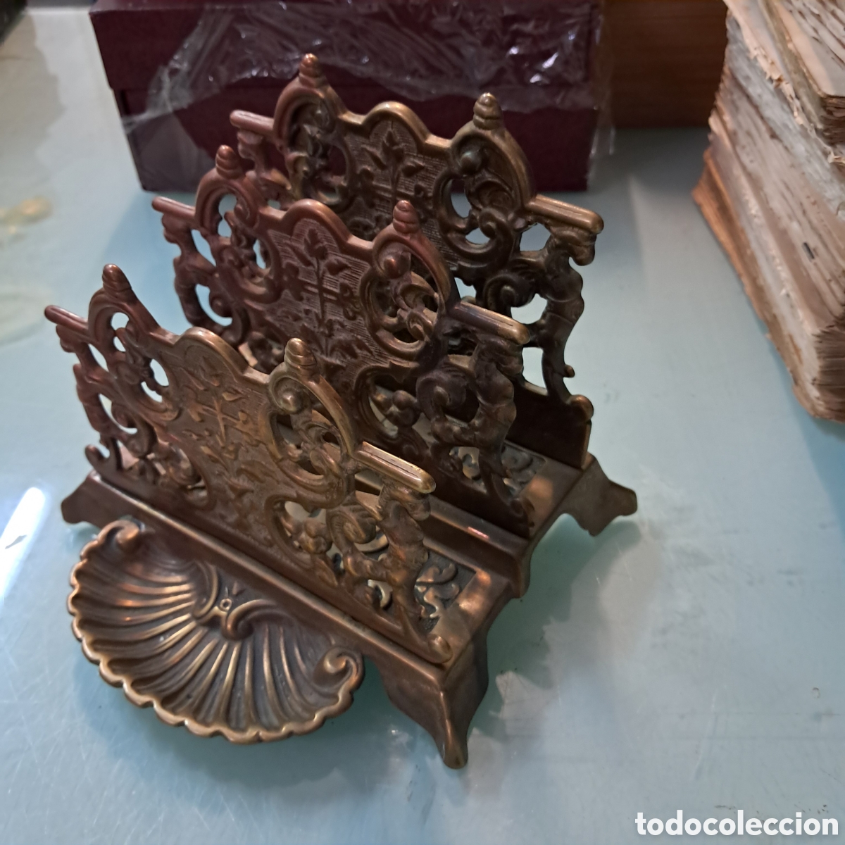 Antig&uuml;edades: Portacartas en laton - Foto 1