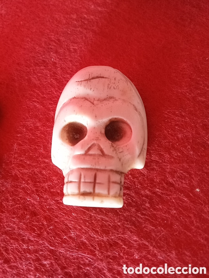 Antig&uuml;edades: BONITA CALAVERA DE HUESO