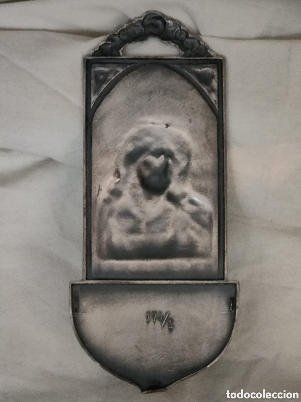 Antig&uuml;edades: Antigua benditera de pared - Foto 3