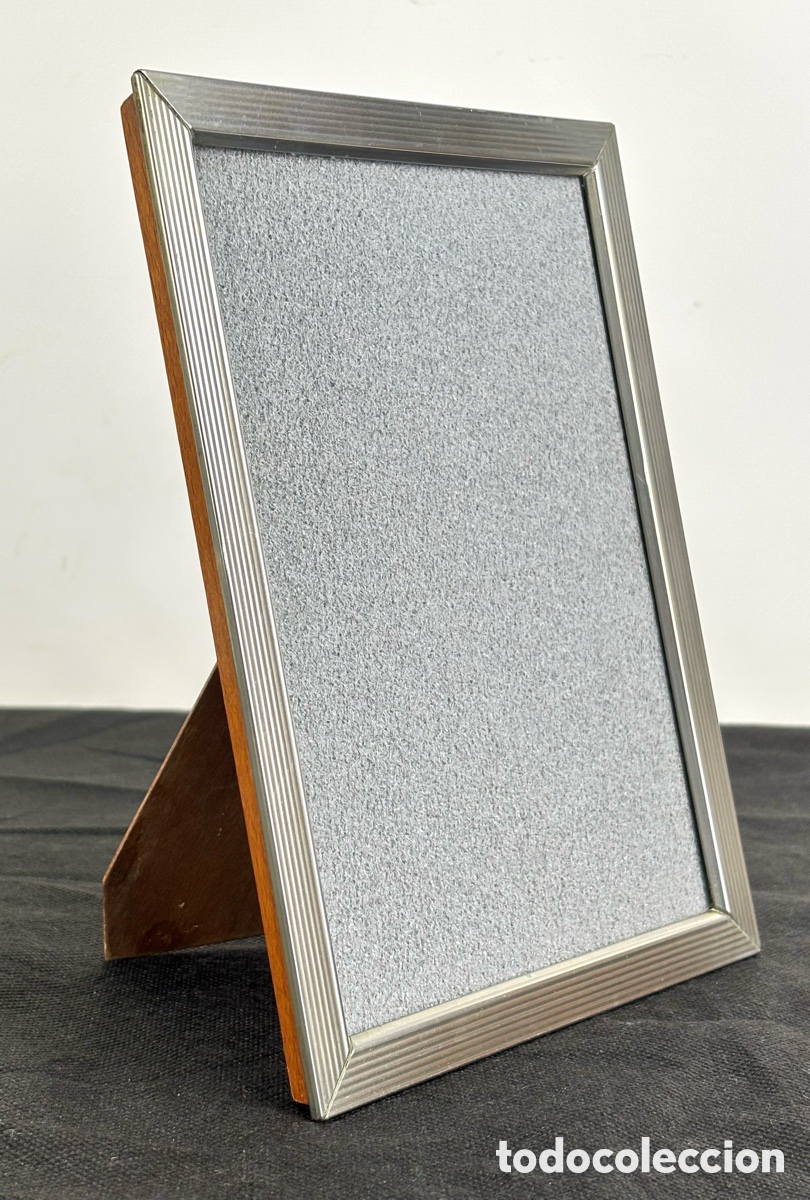 Antig&uuml;edades: MARCO PORTAFOTOS BA&Ntilde;ADO EN PLATA. 20 X 15,2 CM