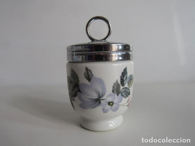Antig&uuml;edades: PRECIOSA HUEVERA DE PORCELANA ROYAL WORCESTER - MADE IN ENGLAND
