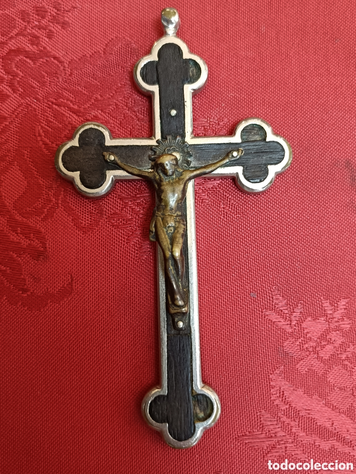 Antig&uuml;edades: ANTIGUA CRUZ CRUCIFIJO METAL PLATEADO Y MADERA DE &Eacute;BANO. FINALES DEL SIGLO XIX