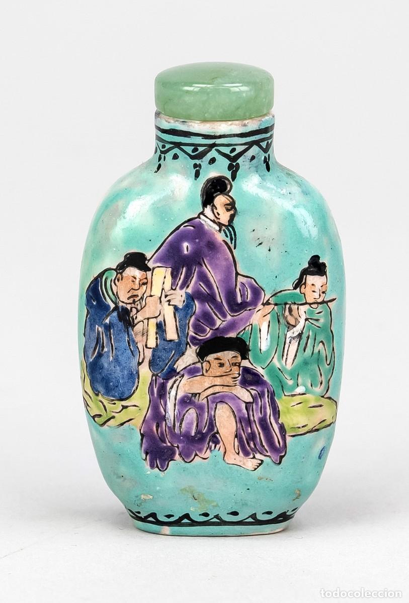 Antig&uuml;edades: Frasco de rap&eacute;, China, per&iacute;odo republicano