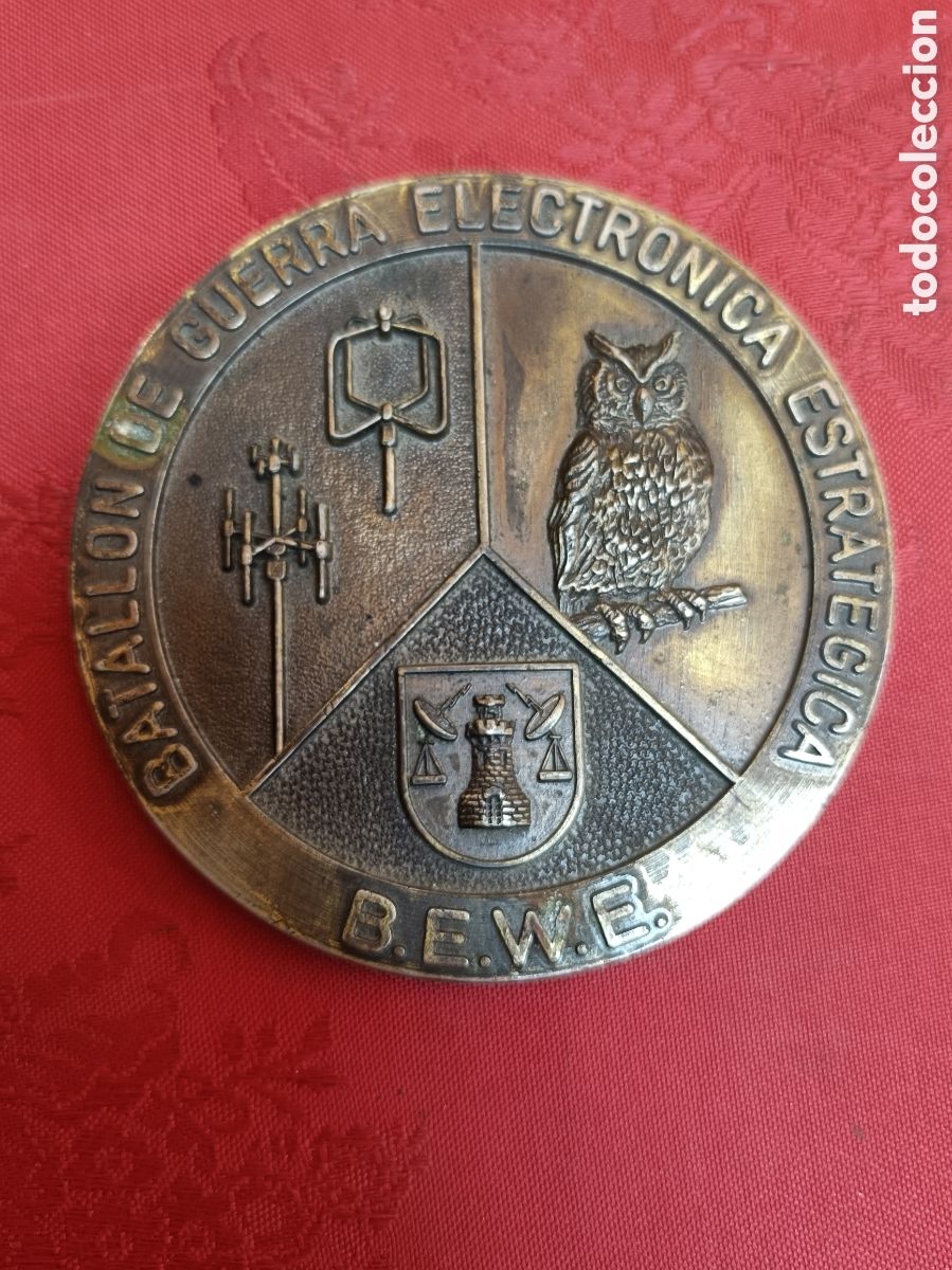 Antig&uuml;edades: Medalla militar de bronce del Batall&oacute;n de Guerra Electr&oacute;nica Estrat&eacute;gica (B.E.W.E.) del Ej&eacute;rcito...