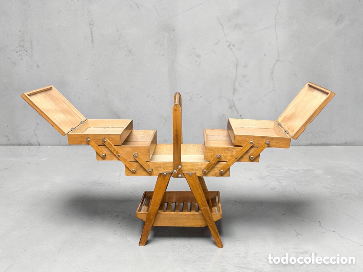 Antig&uuml;edades: Antiguo costurero de pie extensible - Foto 6