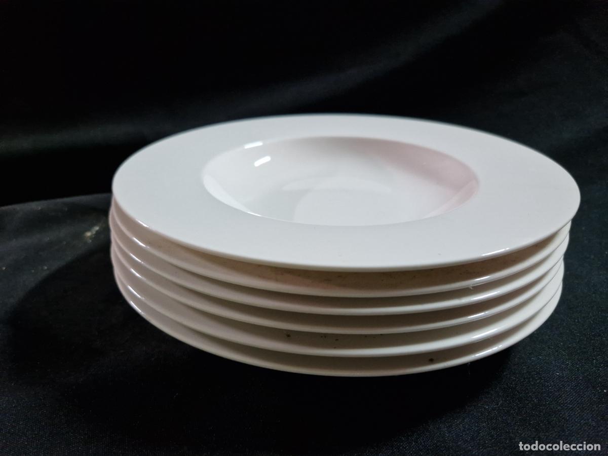Antig&uuml;edades: 6 BONITOS PLATOS DE CERAMICA. COLOR BLANCO. MEDIDA 24*24