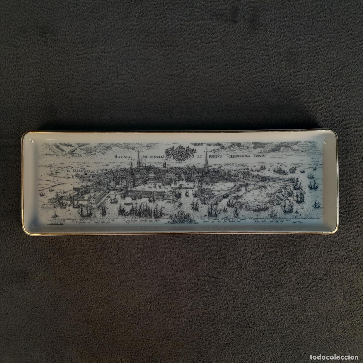 Antig&uuml;edades: BANDEJA DE PORCELANA COPENHAGUE EN LA &Eacute;POCA DE CRISTI&Aacute;N IV. SIGLO XX. &Eacute;poca: Mediados del siglo XX.