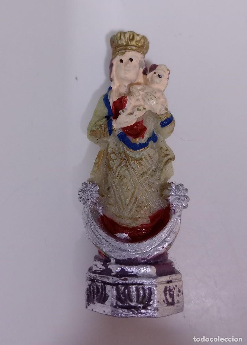 Antig&uuml;edades: Figura en plastico de la Virgen del Carmen, religioso religion
