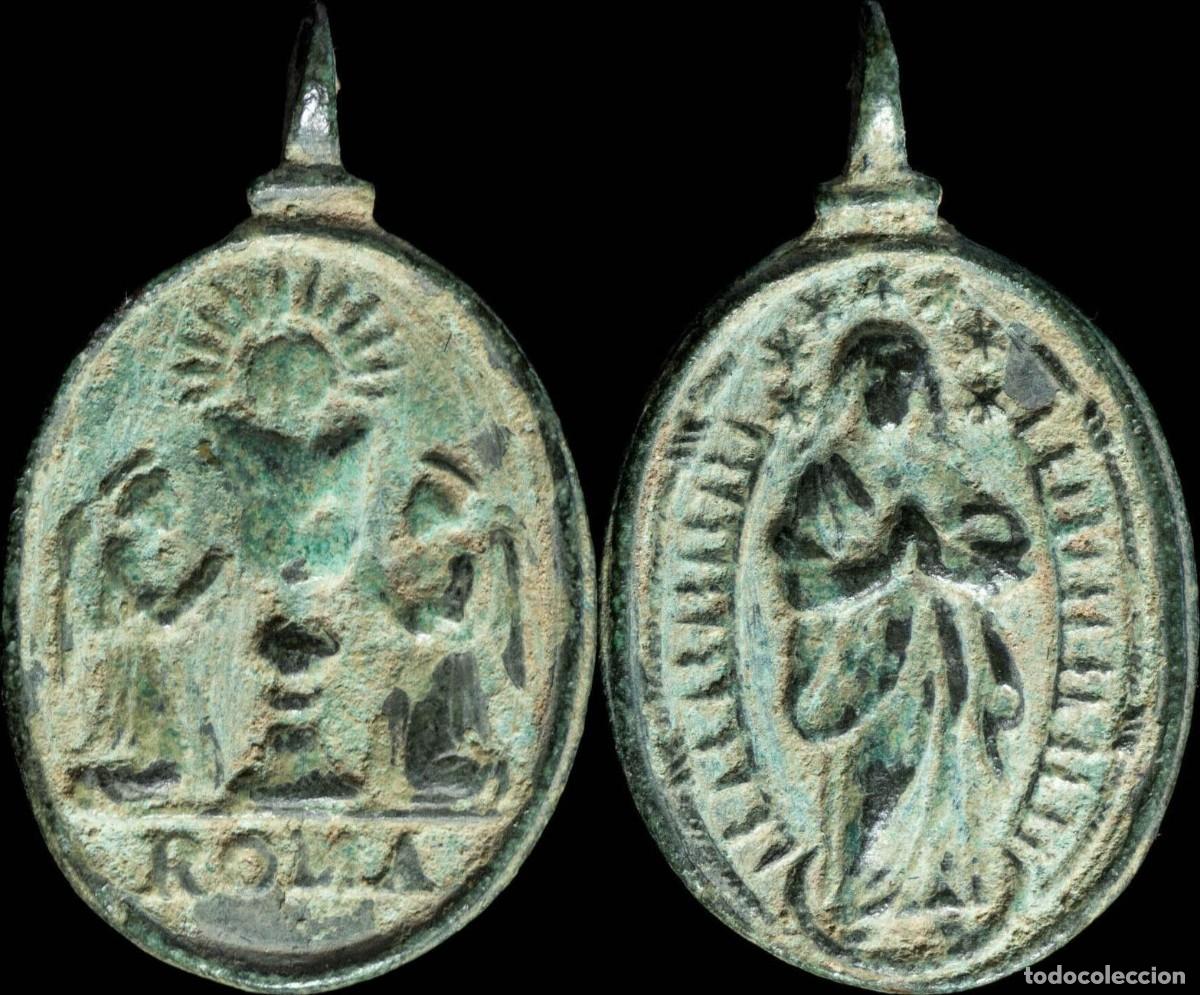 Antig&uuml;edades: Religious Medal XVI-XVII centuries, Santo Sacramento - 30x18 mm.