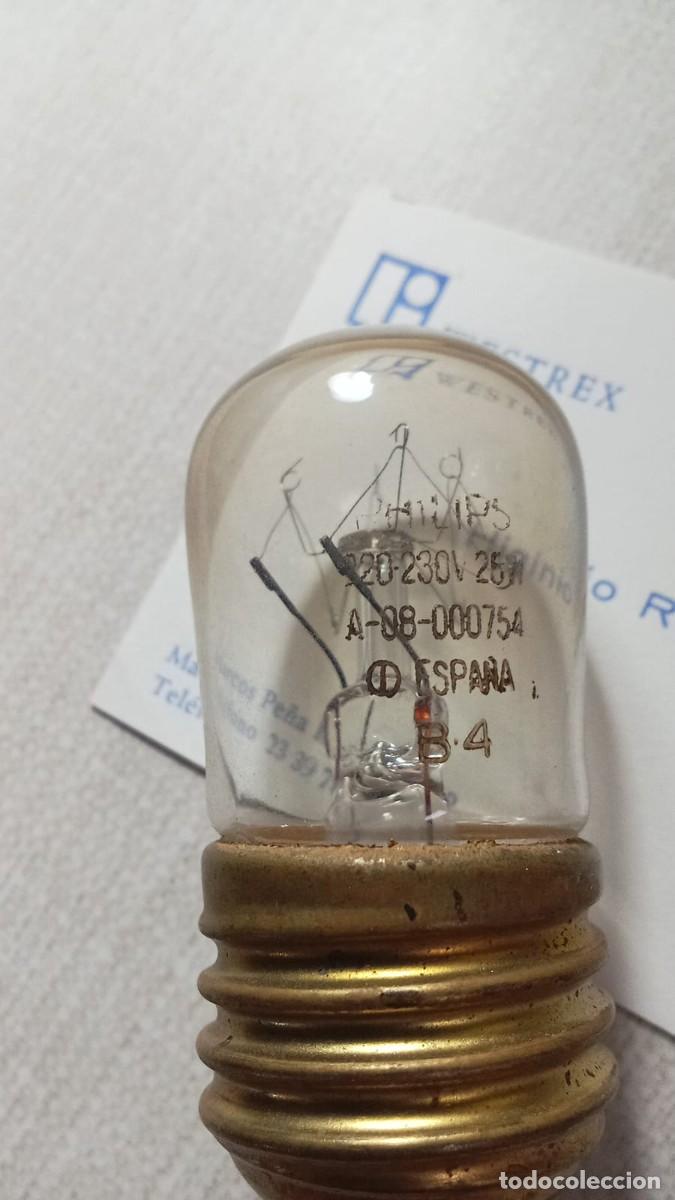 Antig&uuml;edades: Antigua Bombilla / L&aacute;mpara Philips 220-230V 25W Fabricada en Espa&ntilde;a (Cine / T&eacute;cnica Vintage)