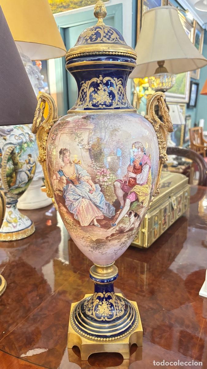 Antig&uuml;edades: Maravilloso jarr&oacute;n de Sevres antiguo