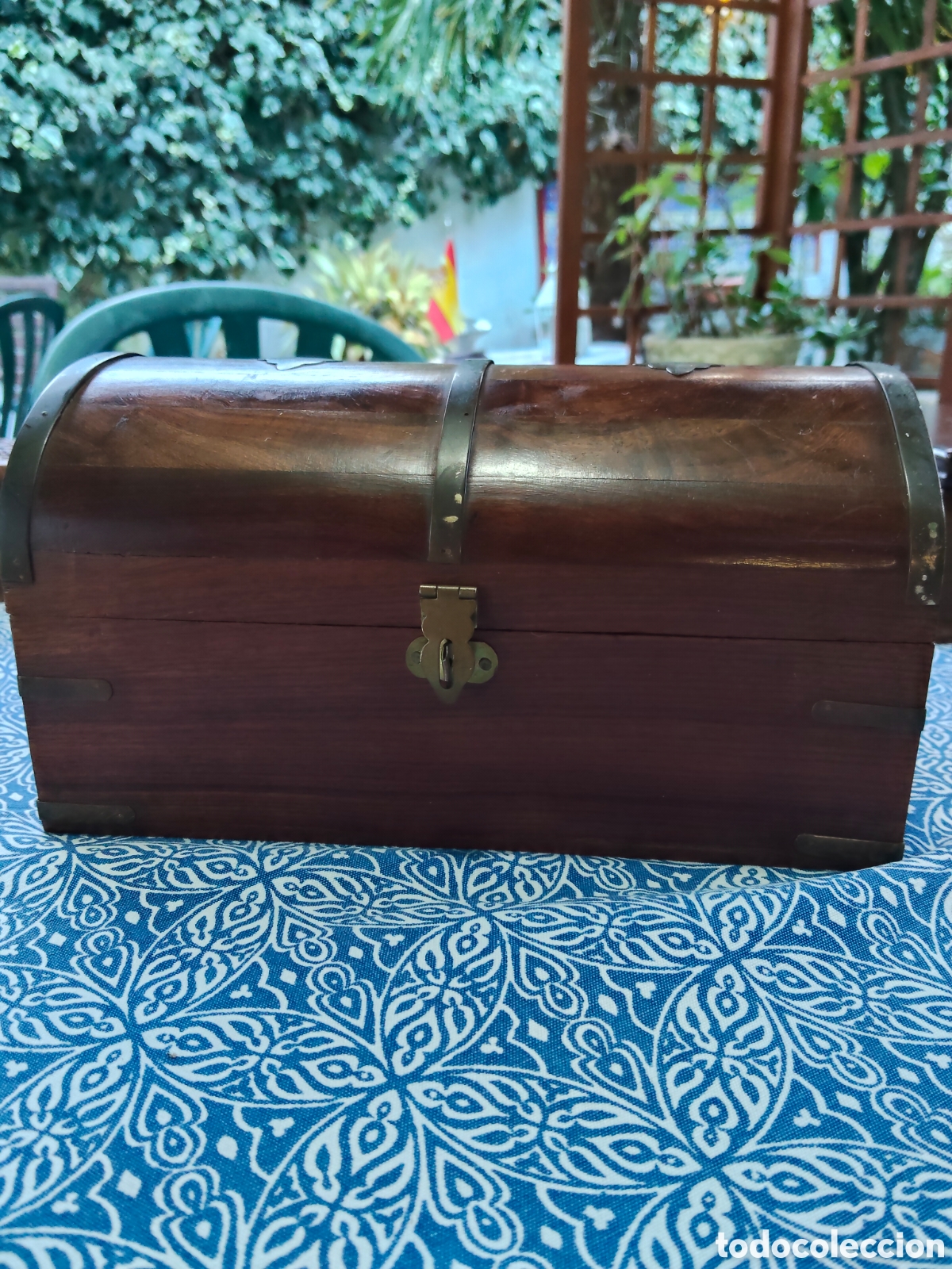 Antig&uuml;edades: Magn&iacute;fica caja de madera tipo cofre - Foto 1