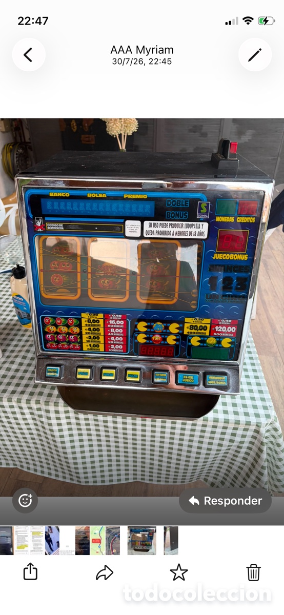 Antig&uuml;edades: m&aacute;quina tragaperras de sal&oacute;n / sobremesa de la marca Sonic.
