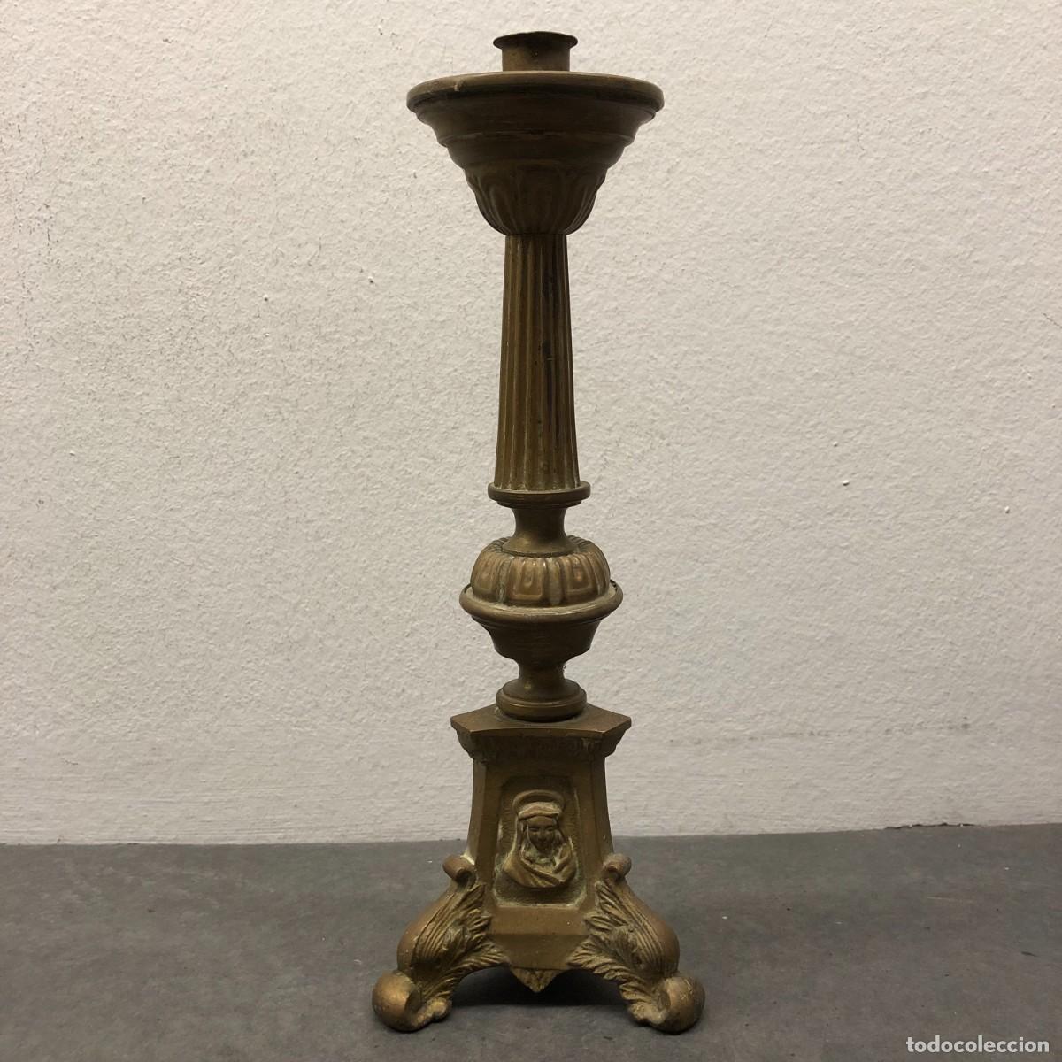 Antig&uuml;edades: ANTIGUO CANDELABRO LIT&Uacute;RGOCO - DE BRONCE - SIGLO XIX - INCLUYE VELA - 30 X 10,5 CM (SIN VELA)