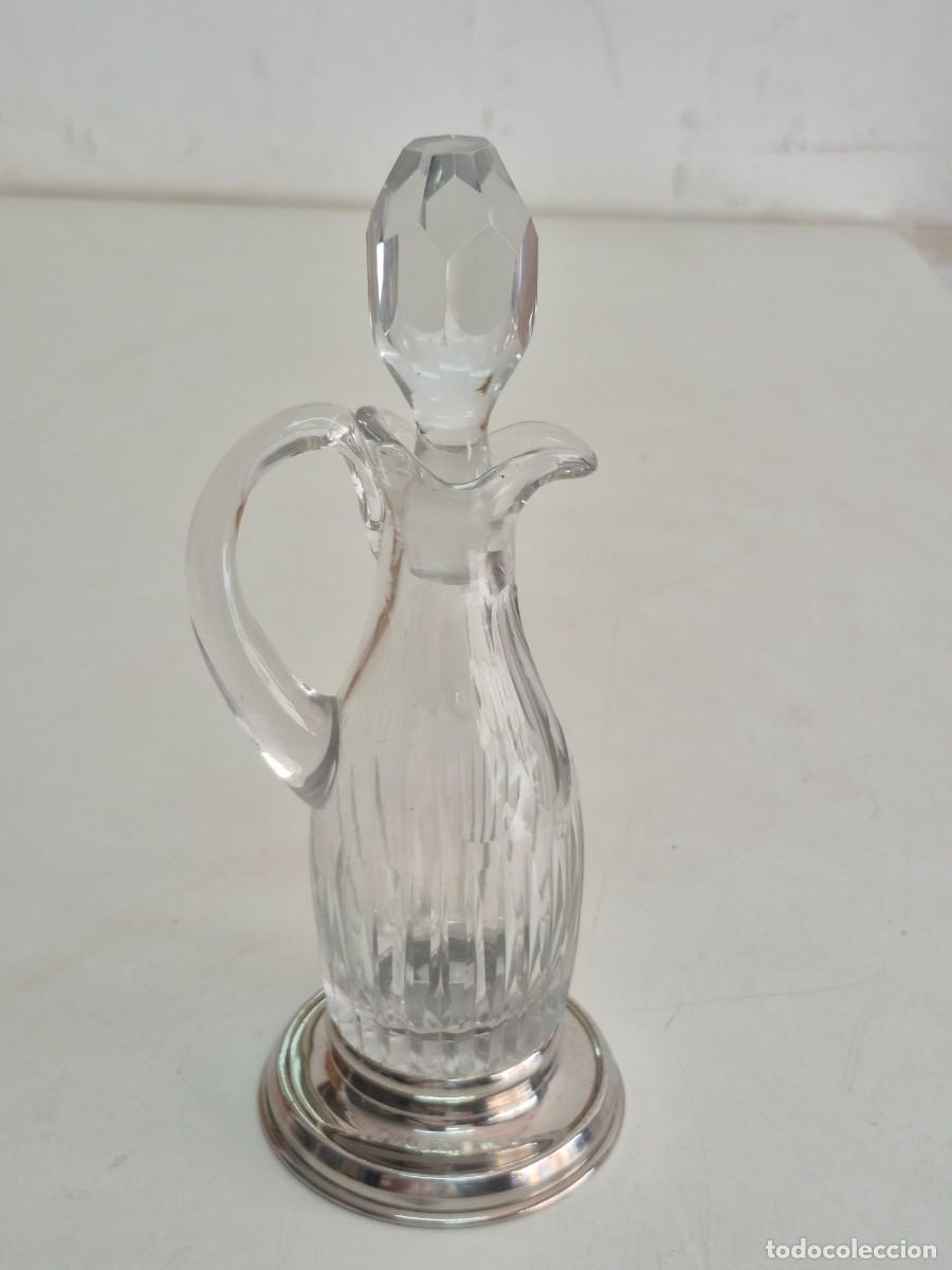 Antig&uuml;edades: Aceitera, Vinagrera de Cristal Tallado - Base Plateada - Foto 3