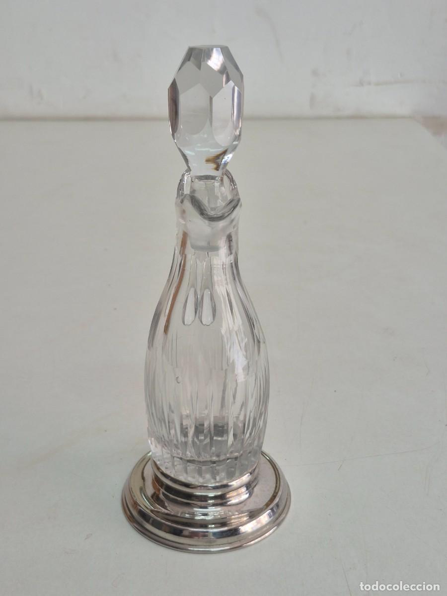 Antig&uuml;edades: Aceitera, Vinagrera de Cristal Tallado - Base Plateada - Foto 4