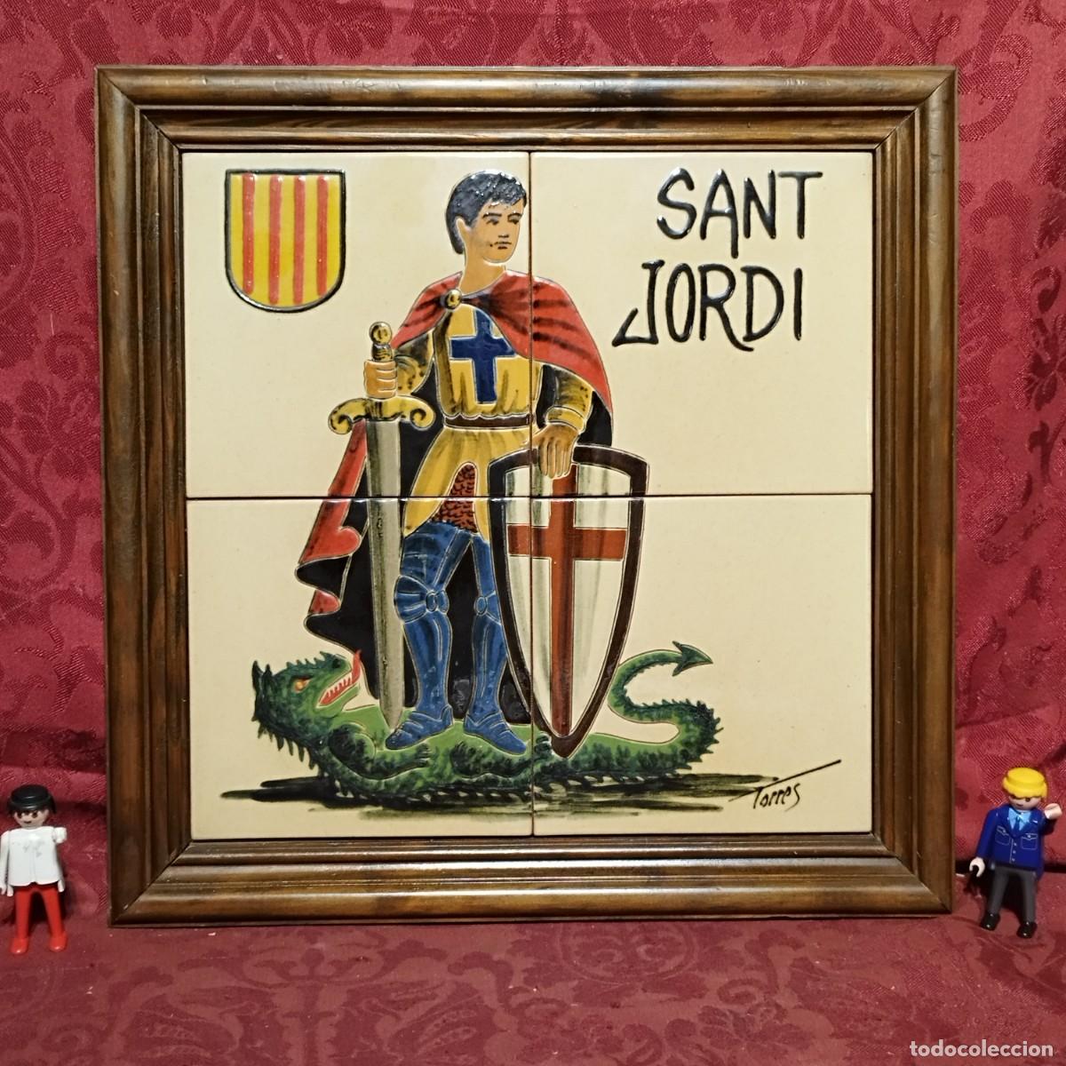 Antig&uuml;edades: CUADRO MOSAICO DE CUATRO AZULEJOS CERAMICA PINTADO A MANO - FIGURA SANT JORDI DRAGON - FIRMA TORRES