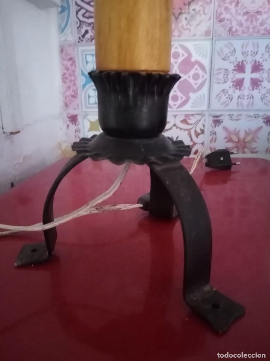 Antig&uuml;edades: L&aacute;mpara para mesita r&uacute;stica - Foto 3