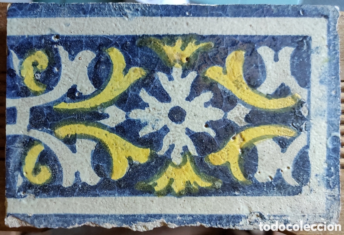 Antig&uuml;edades: Azulejo de Triana del siglo XVII.