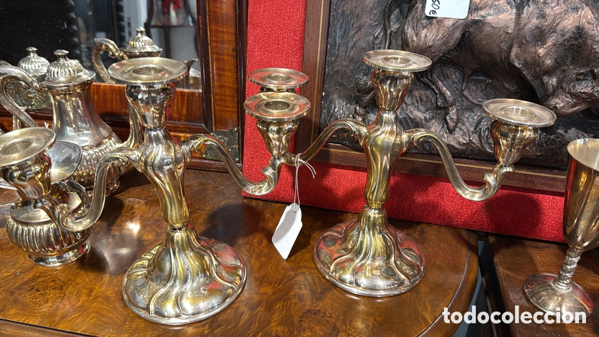 Antig&uuml;edades: PAREJA CANDELABROS ALPACA