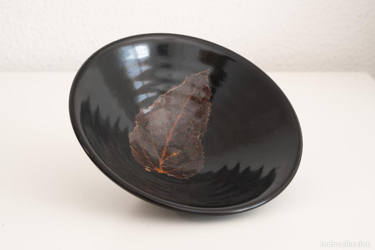Antig&uuml;edades: Cuenco &rdquo;hoja de &aacute;rbol&rdquo; (muye), horno Jizhou, Song del Sur (1127-1279)